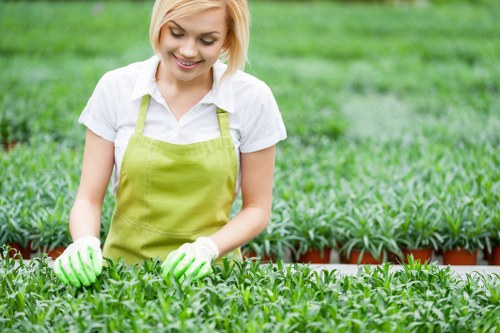 Payment and cancellation terms for gardeners